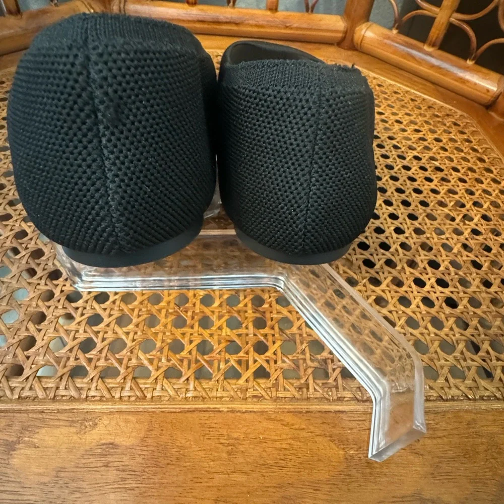 Black Women's Flats Amazon Essentials size 9 wide - Picture 4 of 6